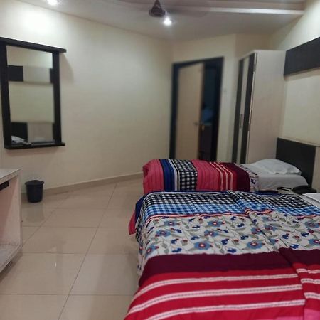 Sharan Hotel Shirdi Exteriör bild